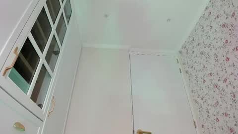 sophie online show from 04/10/26, 06:34