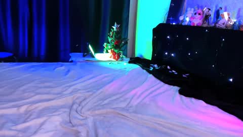 Snapshot of kitty_bang chatting on 01/01/25, 06:06 kitty_bang online show from 01/01/25, 06:06