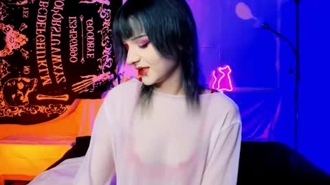 Snapshot of kitty_bang chatting on 02/14/25, 05:51 kitty_bang online show from 02/14/25, 05:51