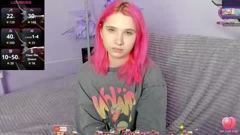 Snapshot of kitty_blondy chatting on 04/22/26, 02:36 kitty blondy online show from 04/22/26, 02:36