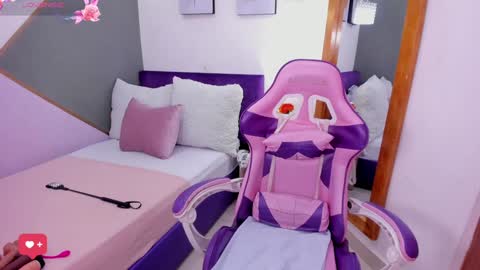 Snapshot of kitty_cayo chatting on 01/23/25, 03:16 Kitty Kayo online show from 01/23/25, 03:16