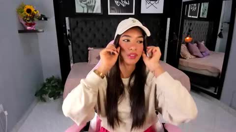 Kitty online show from 09/25/25, 10:52