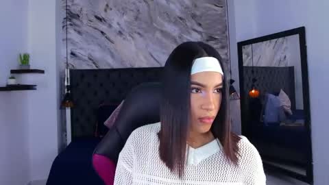 Snapshot of kitty_collins_ chatting on 05/08/26, 12:10 Kitty online show from 05/08/26, 12:10