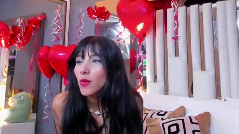 Snapshot of kitty_eliffe chatting on 02/15/25, 02:15 kitty online show from 02/15/25, 02:15