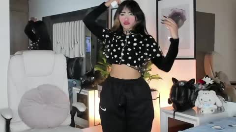 kitty online show from 04/29/26, 11:33