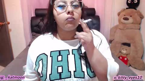 kitty online show from 11/17/25, 05:24