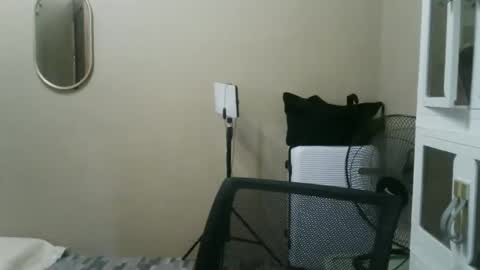 Snapshot of kitty_fussy chatting on 05/13/26, 02:31 kitty_fussy online show from 05/13/26, 02:31