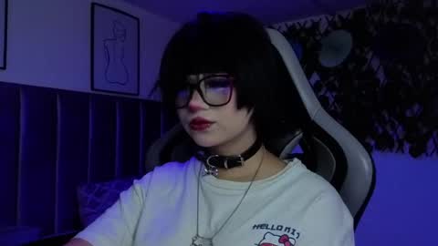 Snapshot of kitty_gang chatting on 05/21/26, 01:34 Camila online show from 05/21/26, 01:34