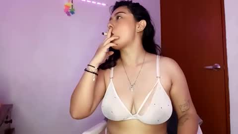 Snapshot of kitty_hottt_ chatting on 06/03/26, 11:10 giss online show from 06/03/26, 11:10