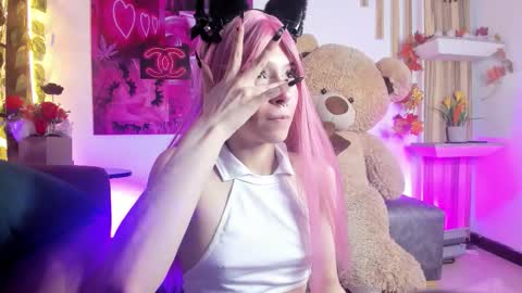 Snapshot of kitty_katte_ chatting on 12/17/25, 10:05 Kate online show from 12/17/25, 10:05