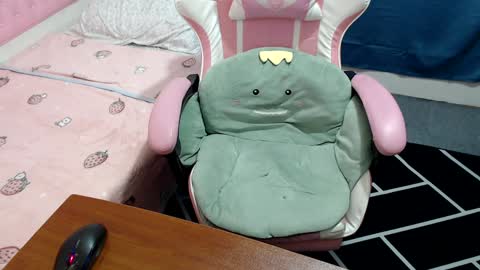 Kate online show from 12/23/24, 05:00