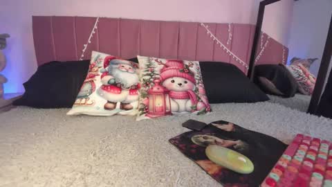 Snapshot of kitty_kryss chatting on 12/18/25, 03:18 kitty_kryss online show from 12/18/25, 03:18