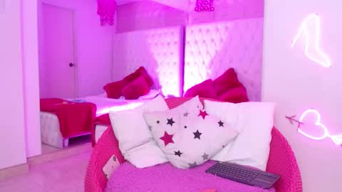 KITTY online show from 12/03/25, 02:59