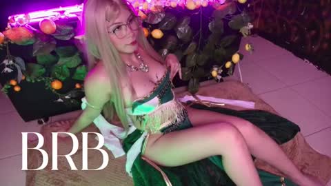 Snapshot of kitty_malach chatting on 11/17/25, 02:06 Kitty online show from 11/17/25, 02:06