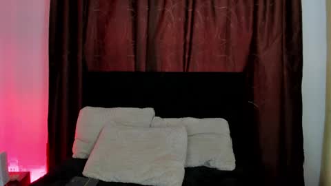 KITTY online show from 04/06/26, 04:41