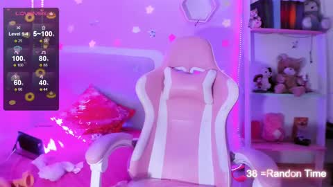 Snapshot of kitty_parker chatting on 10/29/25, 12:24 online show from 10/29/25, 12:24