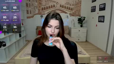 Kate online show from 04/23/26, 12:29