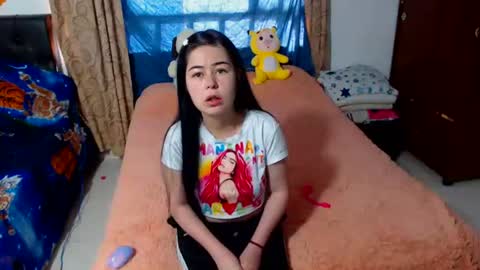 Snapshot of kitty_small69 chatting on 07/24/26, 01:31 kitty_small69 online show from 07/24/26, 01:31