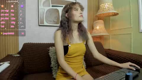 kitty_star_ online show from 04/20/26, 08:32