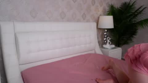 Snapshot of kittycaitlin chatting on 06/15/26, 08:55 Katya online show from 06/15/26, 08:55