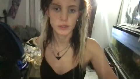 Snapshot of kittycatkendra chatting on 02/26/25, 10:04 kittycatkendra online show from 02/26/25, 10:04