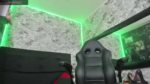 Cata Moon online show from 12/18/25, 06:36