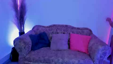 Jenn online show from 01/14/25, 11:58