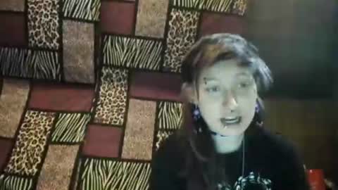 Snapshot of kittyispurring420 chatting on 12/10/24, 07:05 Kitty online show from 12/10/24, 07:05