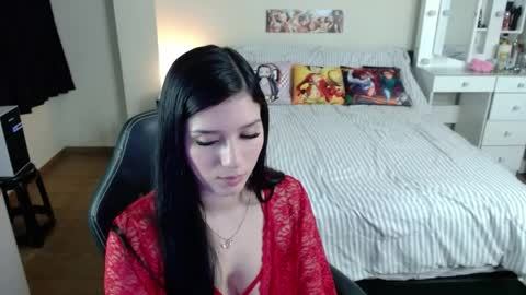 Snapshot of kittykat18x chatting on 05/31/26, 01:03 Isabel online show from 05/31/26, 01:03