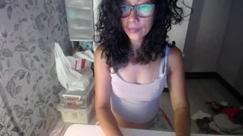 Snapshot of kittykatss chatting on 05/26/26, 10:44 Viktoria online show from 05/26/26, 10:44