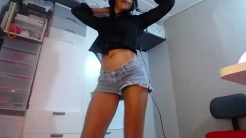 Snapshot of kittykatss chatting on 07/12/26, 05:53 Viktoria online show from 07/12/26, 05:53