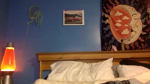 Snapshot of kittykisses3 chatting on 11/11/25, 07:52 kittykisses3 online show from 11/11/25, 07:52