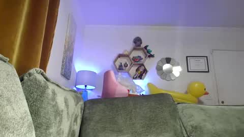 Kitty Kreams online show from 01/17/26, 05:01