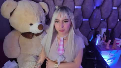 Snapshot of kittylovely__ chatting on 03/07/25, 08:02 kittylovely online show from 03/07/25, 08:02