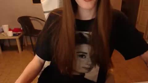 KittyloveMoon online show from 04/22/26, 07:48