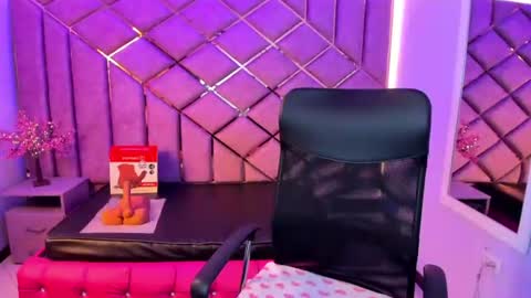 Sarah online show from 06/30/26, 03:02
