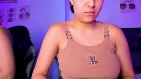 kitty online show from 04/18/26, 07:07