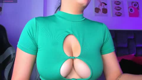 kitty online show from 04/22/26, 06:53