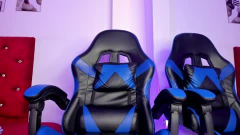 kitty online show from 04/29/26, 05:41