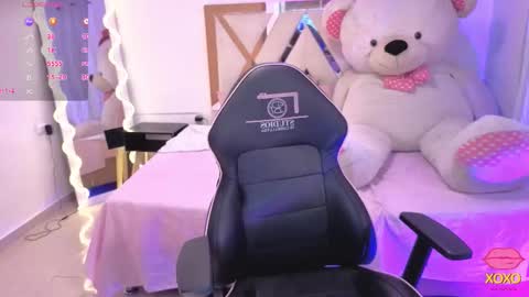 Kitty  online show from 09/30/25, 11:54