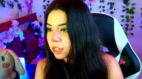 Kittyuwu  online show from 10/08/25, 06:16