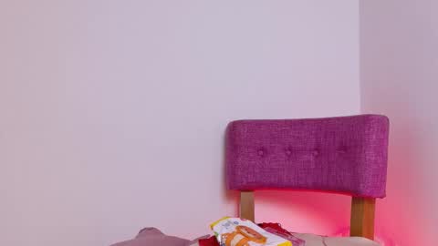 Kitty Hill online show from 11/03/25, 04:25