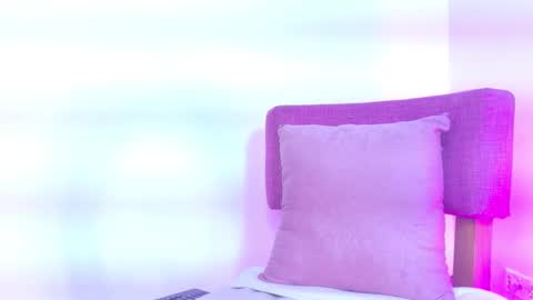 Kitty Hill online show from 01/10/26, 03:19