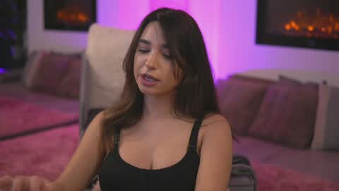 Erika online show from 01/07/25, 03:33