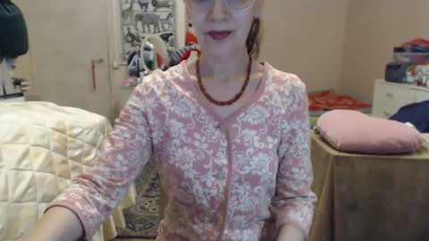 Snapshot of kiuminberry chatting on 06/19/26, 01:48 KiuminBerry online show from 06/19/26, 01:48
