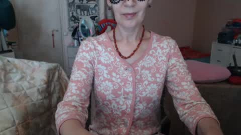 Snapshot of kiuminberry chatting on 07/14/26, 11:49 KiuminBerry online show from 07/14/26, 11:49