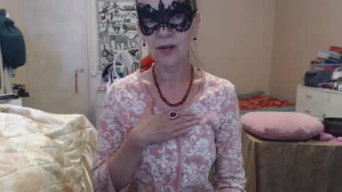 Snapshot of kiuminberry chatting on 07/25/26, 12:47 KiuminBerry online show from 07/25/26, 12:47