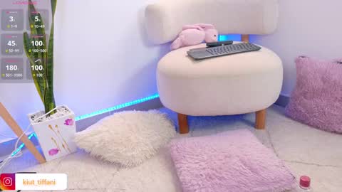  Tiffanii  online show from 10/11/25, 12:04