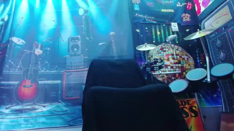 Snapshot of kiveuxmakeu chatting on 02/28/25, 10:06 kiveuxmakeu online show from 02/28/25, 10:06