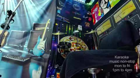 kiveuxmakeu online show from 12/05/25, 05:53